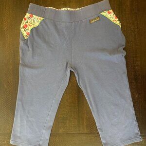 Matilda Jane Girls Blue Capri Pants Size M Knee Length Floral Pocket Trim